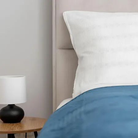 Modern Pet-friendly With Parking And Balcony By Renters