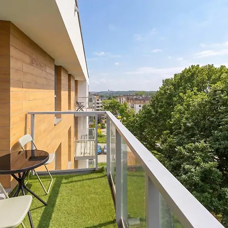Modern Pet-friendly With Parking And Balcony By Renters Апартаменты *